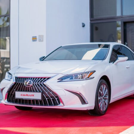 Rent a Lexus HS 300 White in the UAE